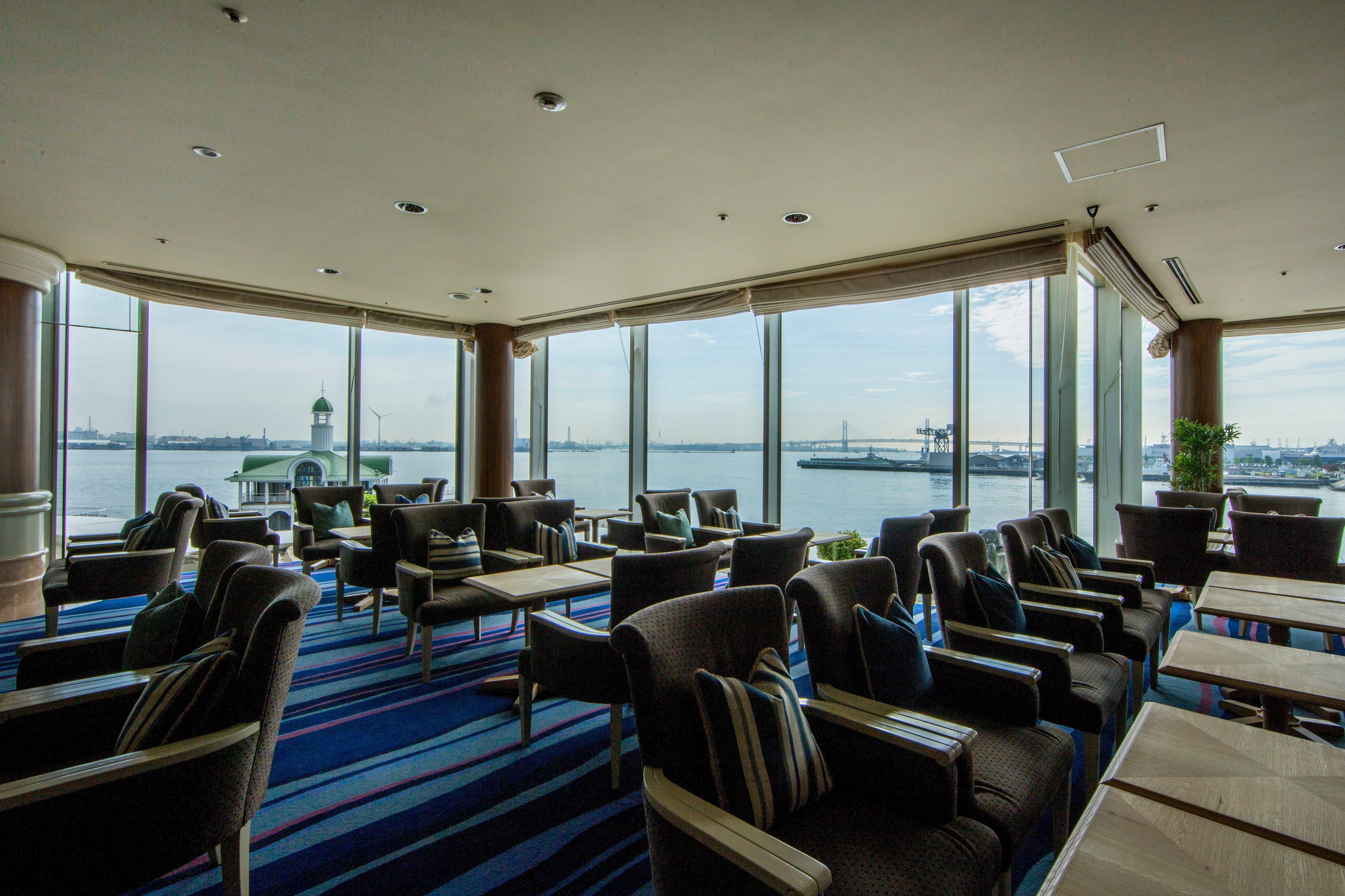Hotel Intercontinental Yokohama Grand By Ihg Exteriér fotografie The Club lounge at Changi Airport
